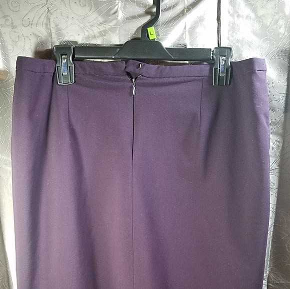 Worthington Works Ladies Skirt Size 14 Purple - Picture 3 of 5